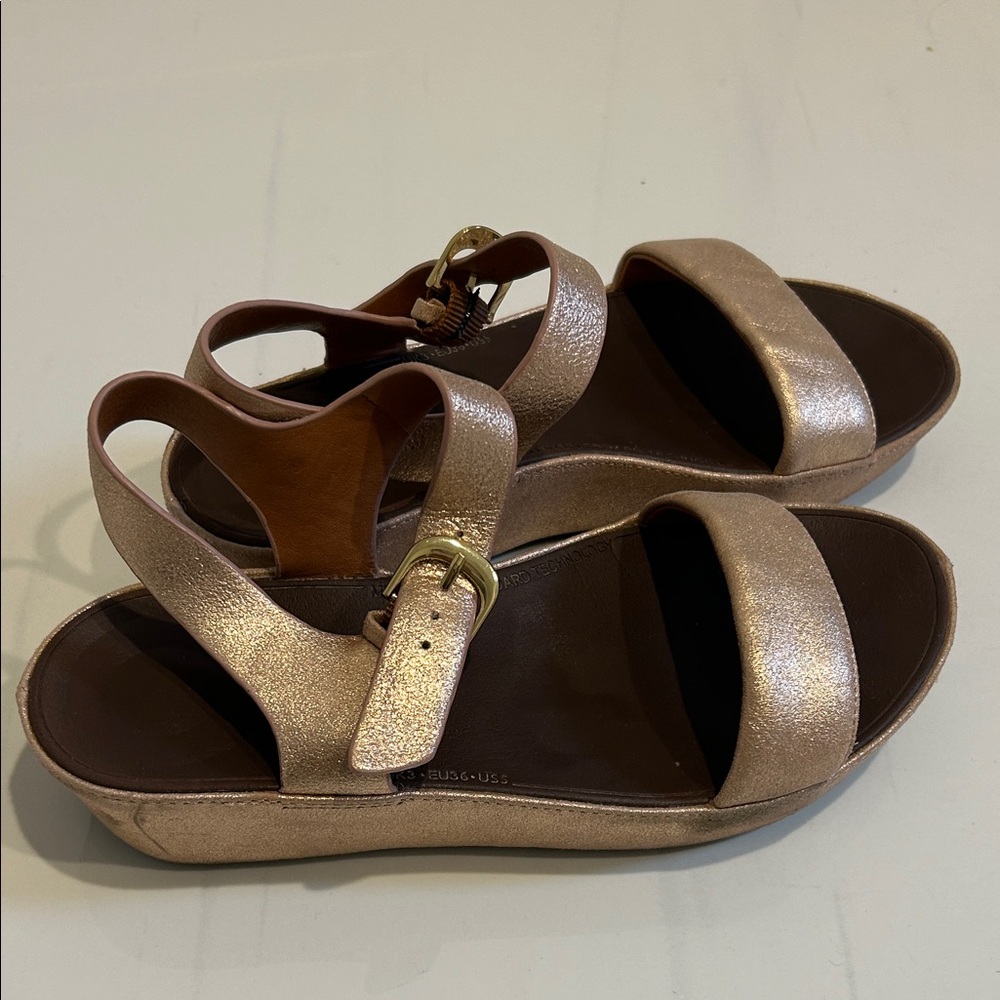 Fitflop Metallic Sandals with Buckle size 5 fit 5.5